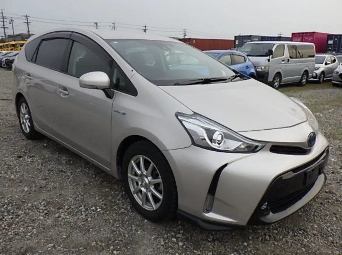 2018 - 7 Seater Toyota Prius. Low milage/ NCT - Image 2