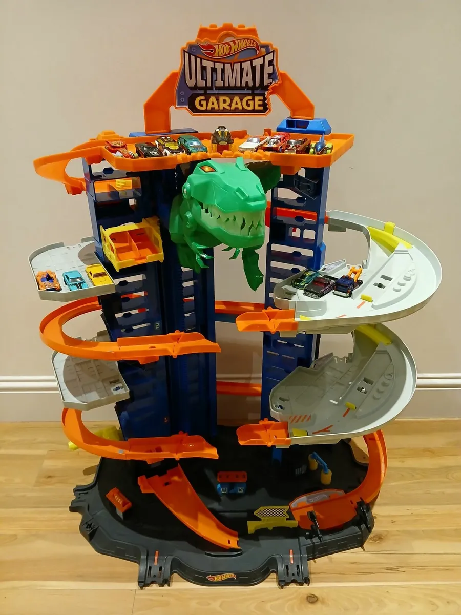 Hotwheels City Garage