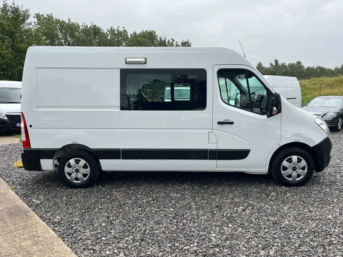 2023 Nissan interstar - Image 2