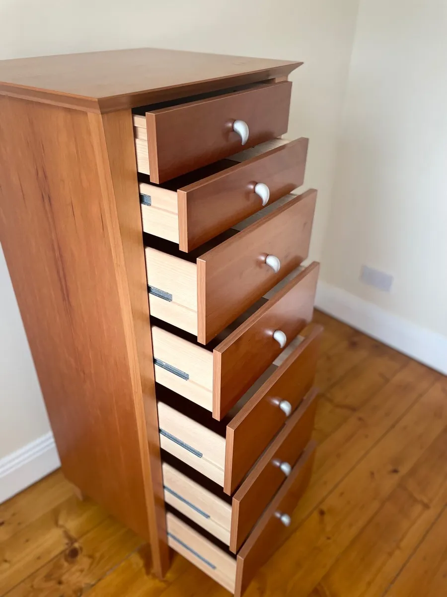 Cherry tallboy chest of drawers - Image 3