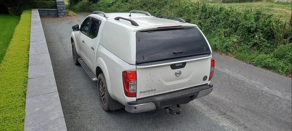 2018 Nissan Navara - Image 2