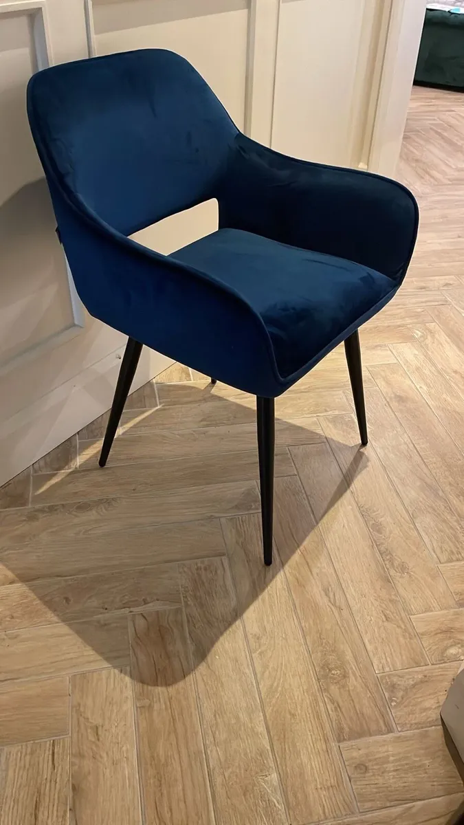 Dining chairs - Image 1