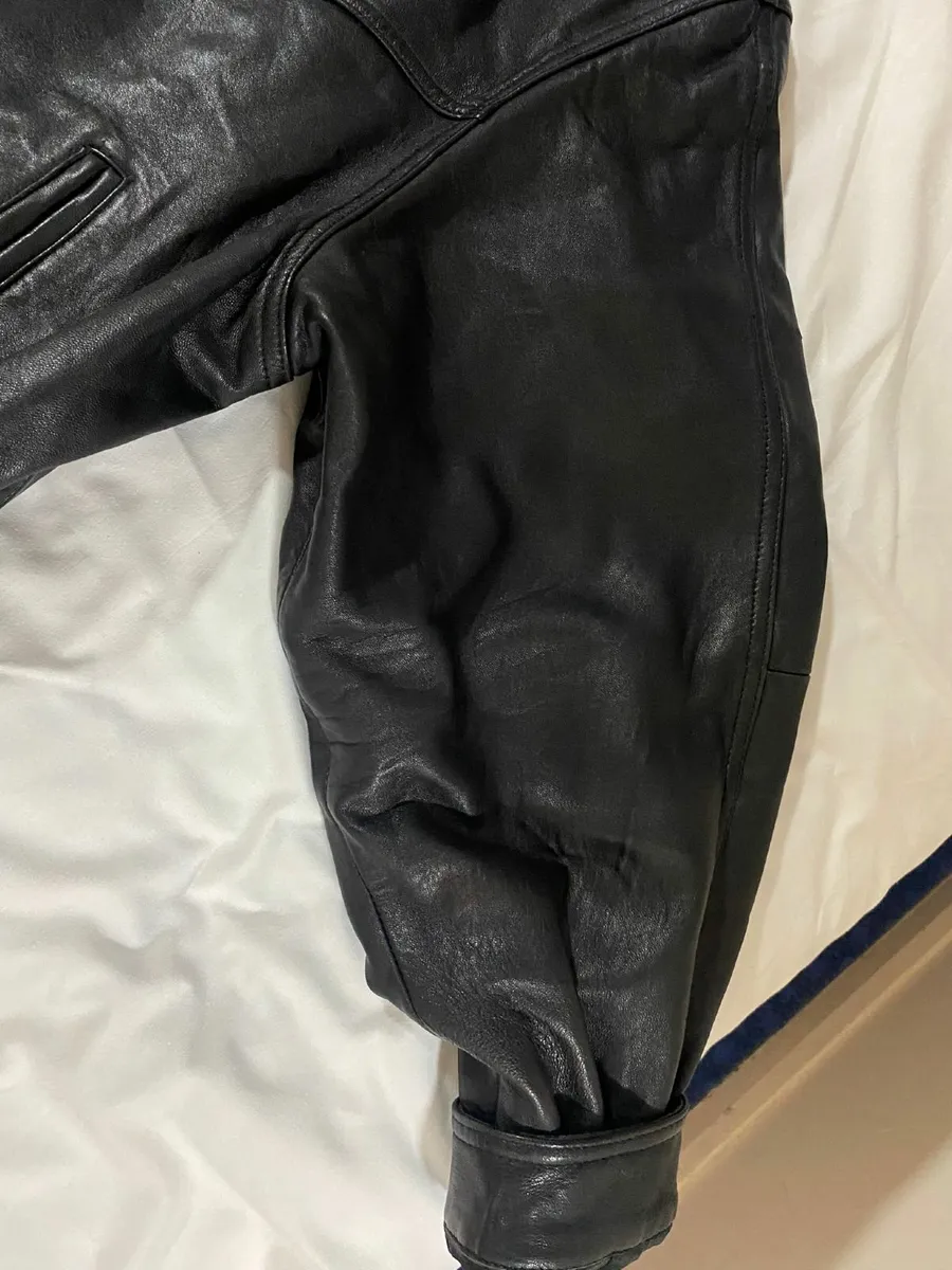 Danier Canada Vintage Leather Jacket - Image 4