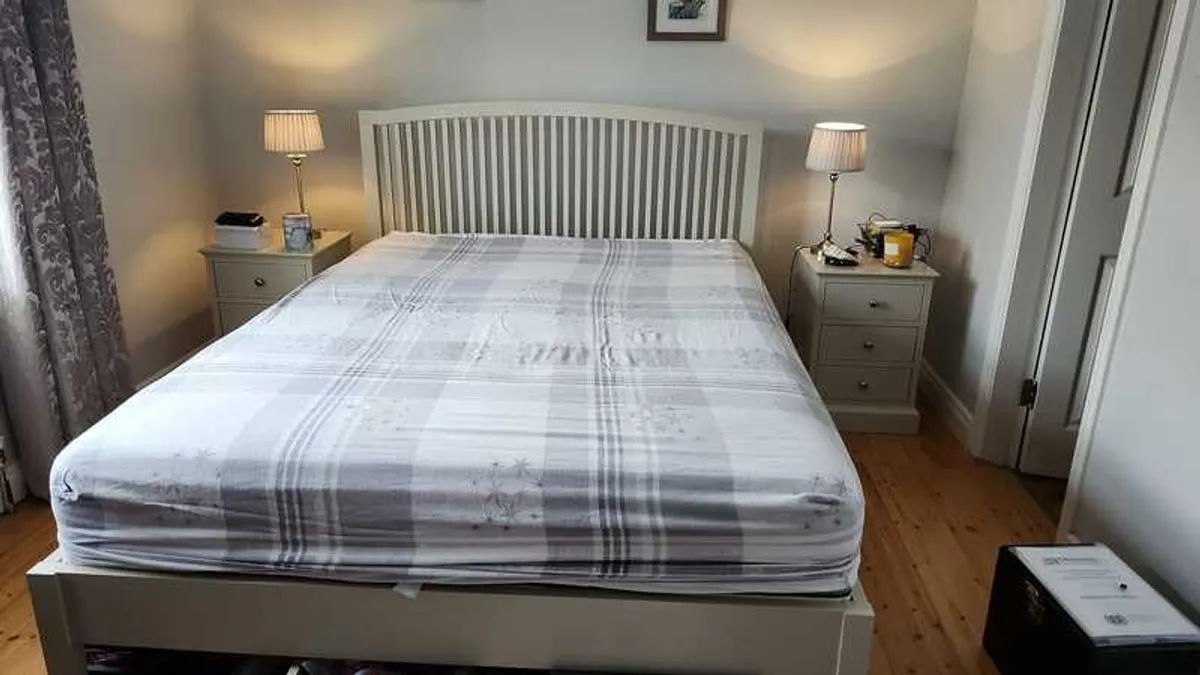 Double bed 5 ft King Size Ashby Grey Wooden Bed Frame - Image 3