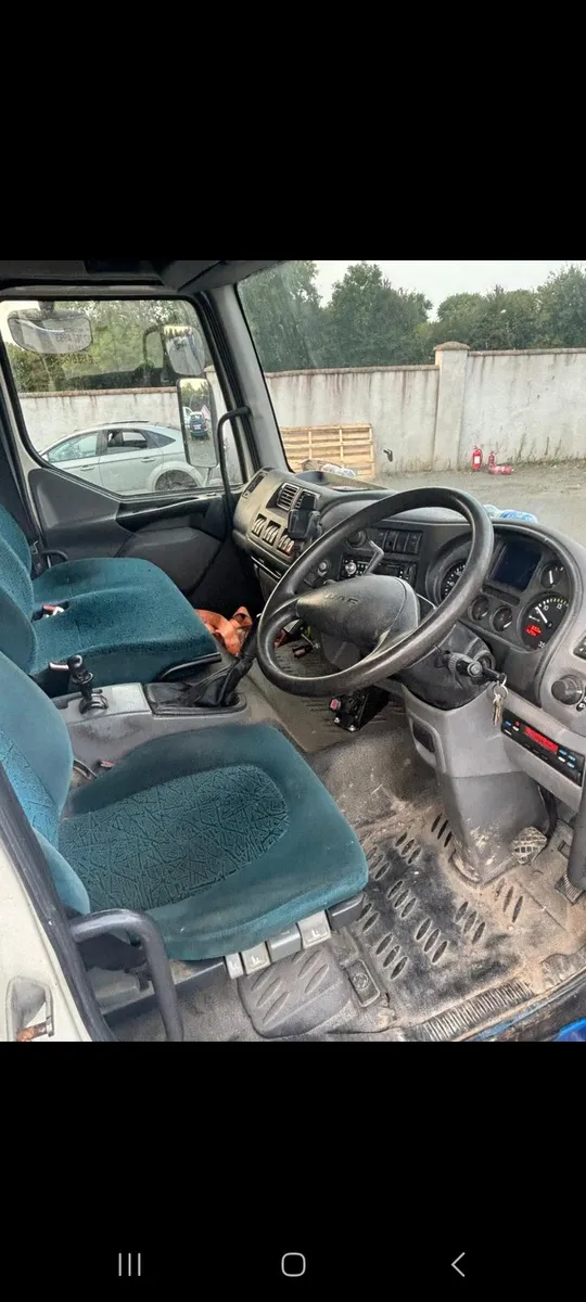2006 daf with hiab and she'll bucket - Image 4