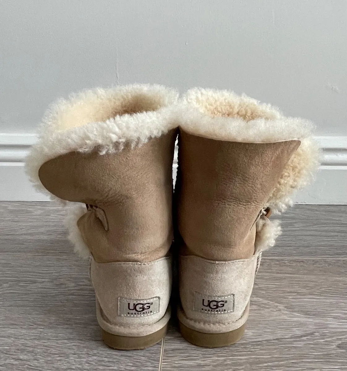 Genuine Uggs: Size 4.5 - Image 1