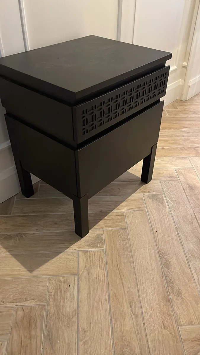 Lockers - Image 1