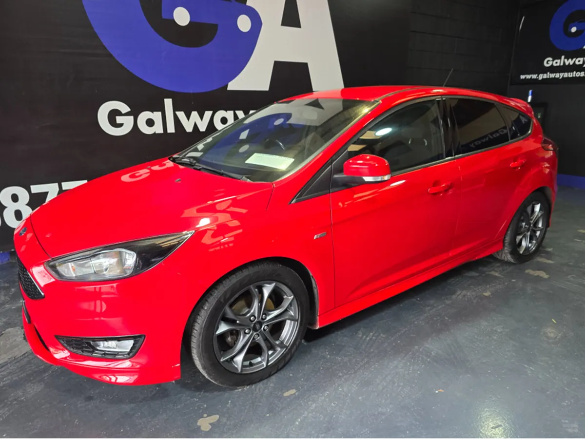 Ford Focus ST-LINE TDCI- LOW MILEAGE-FULLY SERVICE - Image 3