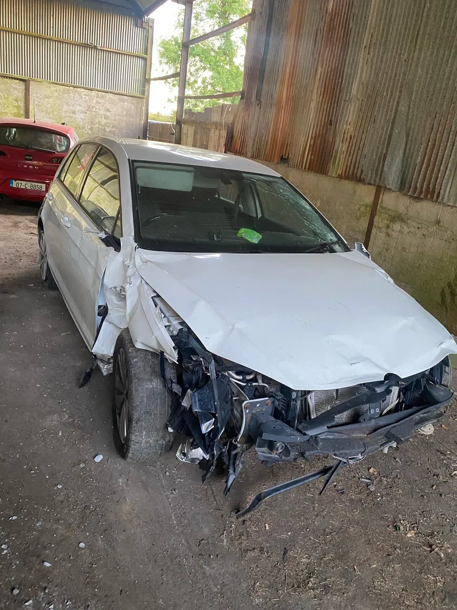 16 Volkswagen Golf 1.0tsi sell complete - Image 4