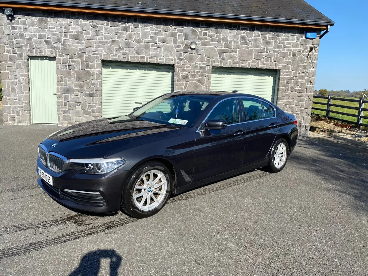 BMW 5-Series 2018 - Image 2