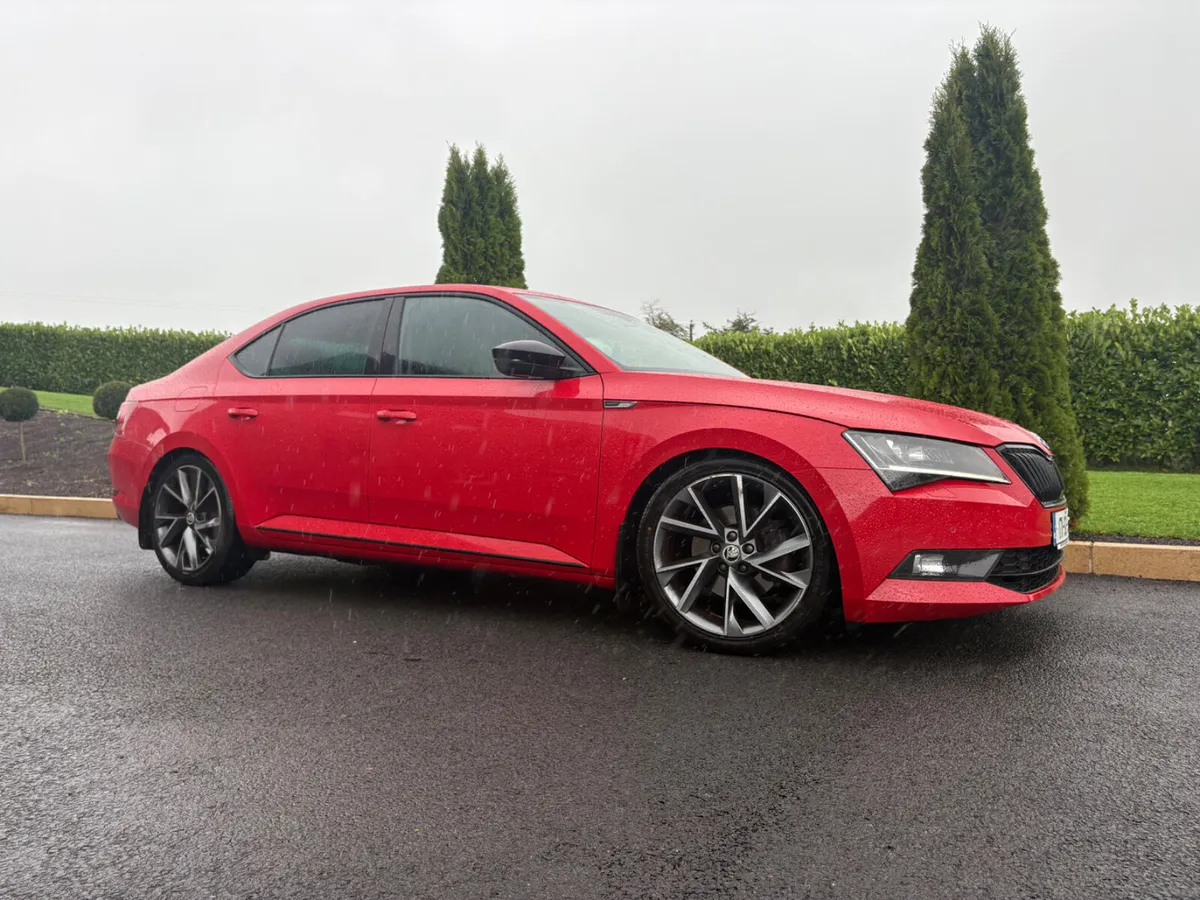 Skoda Superb 2017 - Image 2