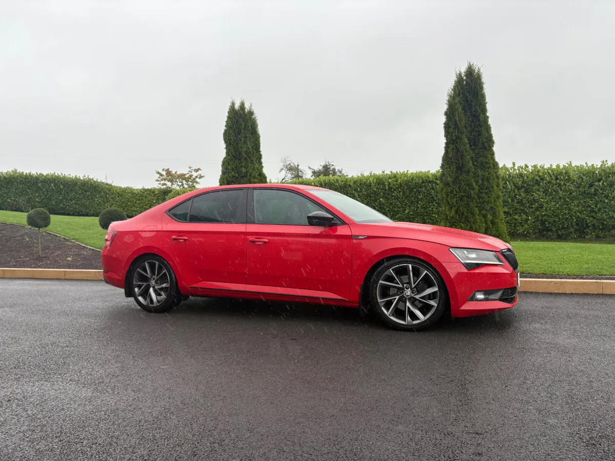 Skoda Superb 2017 - Image 4
