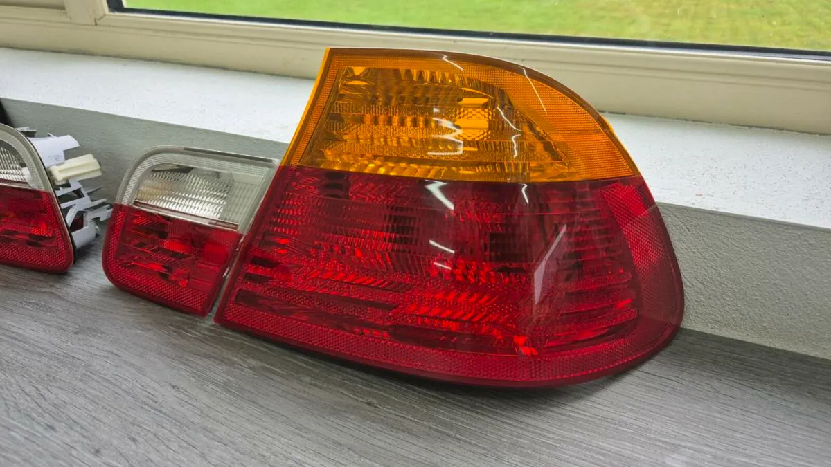 Genuine BMW E46 Coupe Lights – Mint OEM Set - Image 4