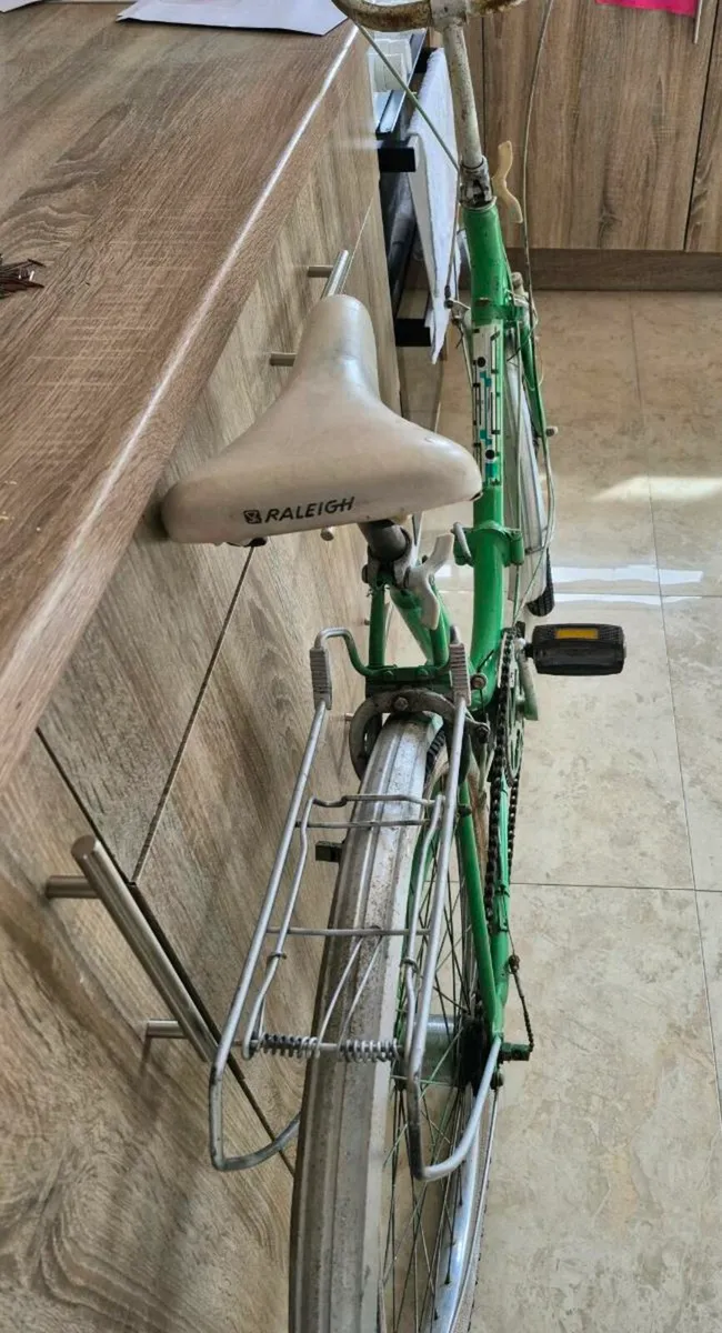 VINTAGE FOLDING BIKE EVERYTHING WORKING PERFECT DU - Image 4