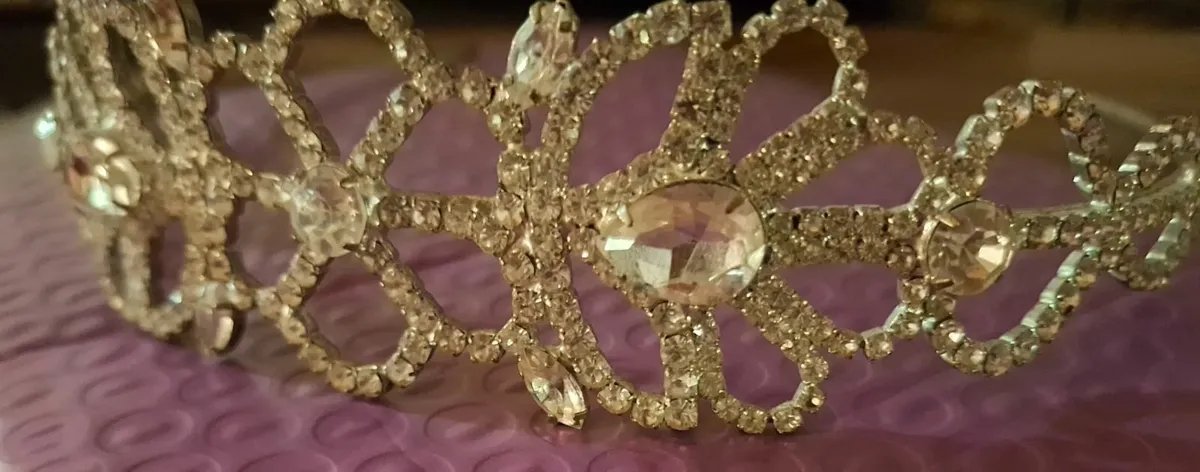 High end-tiara. - Image 3
