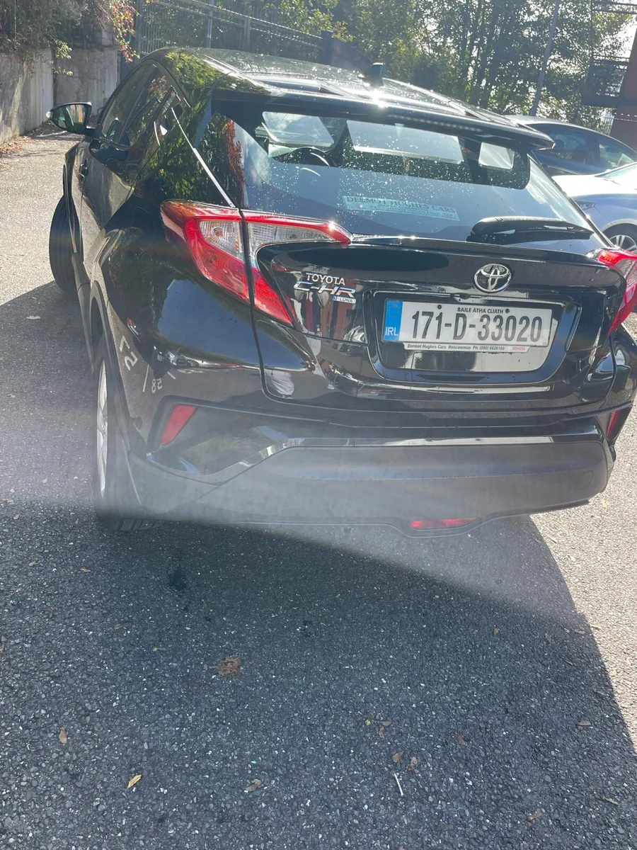 Car - Image 3