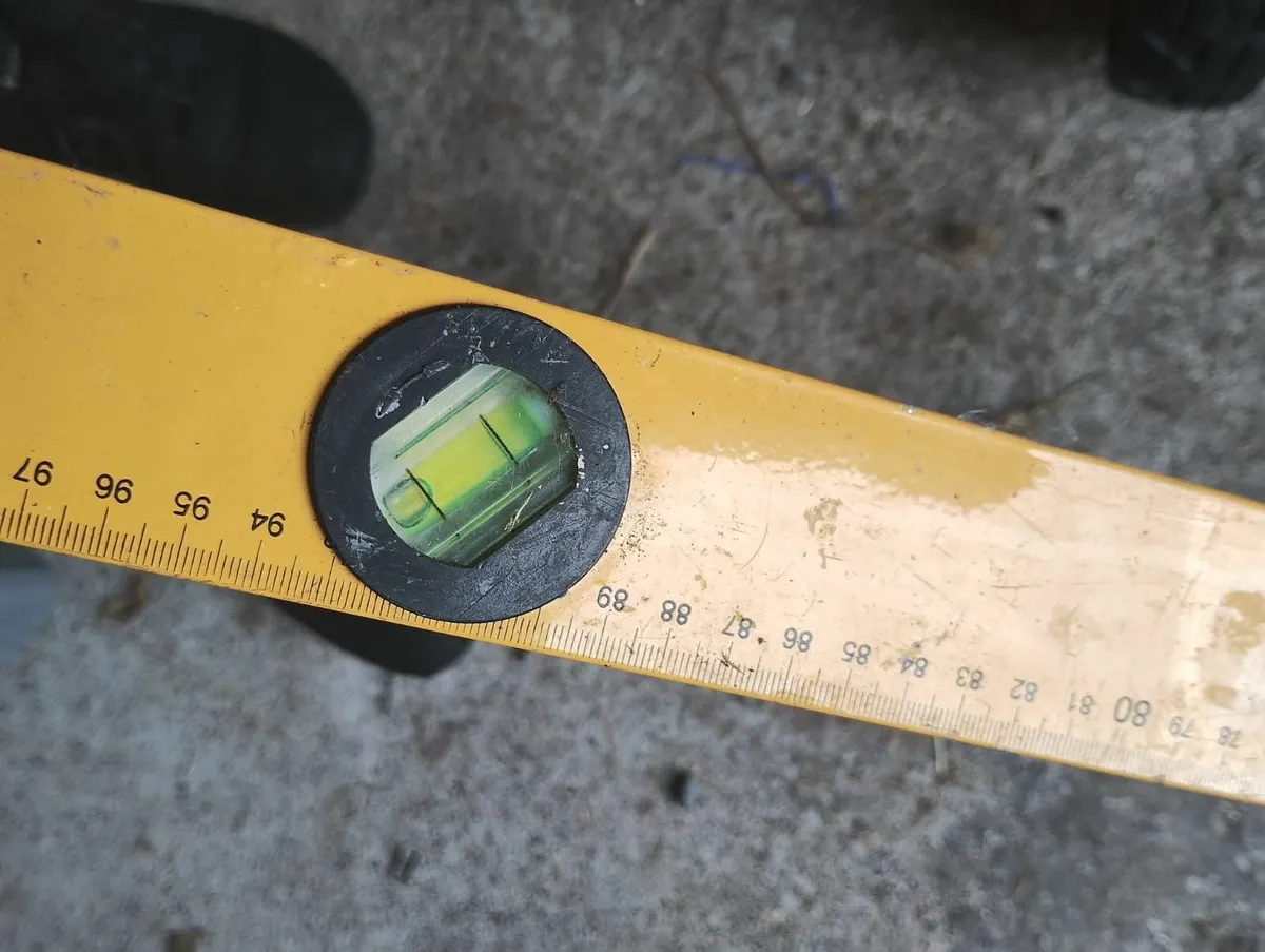 100 lot Tools - Image 1
