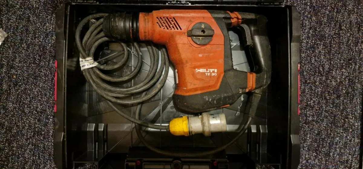Hilti TE 30 Rotary Hammer Drill - Image 1