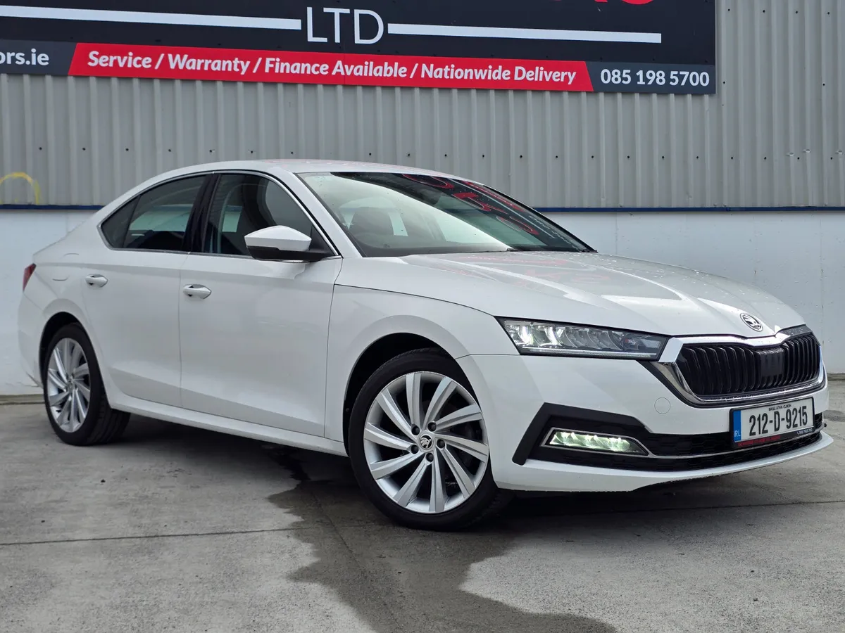 212 Skoda Octavia 2.0 TDI HIGH SPEC LOW MILES - Image 2