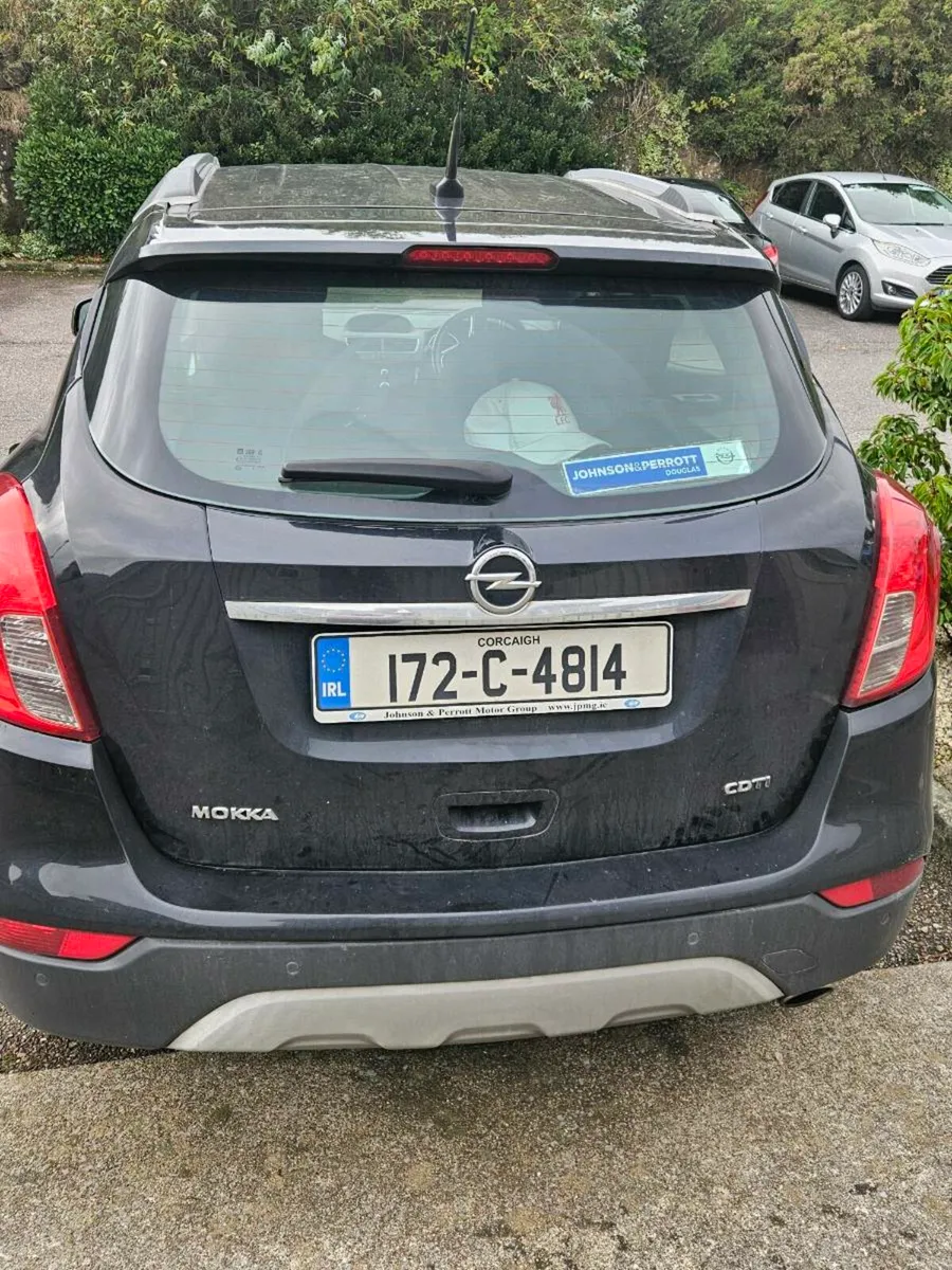 Car - Image 1