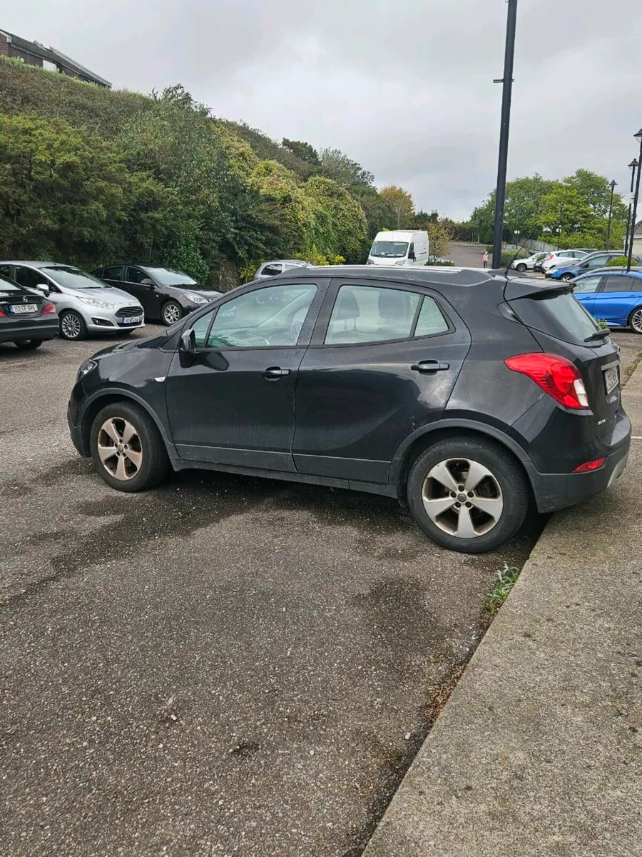 Car - Image 2