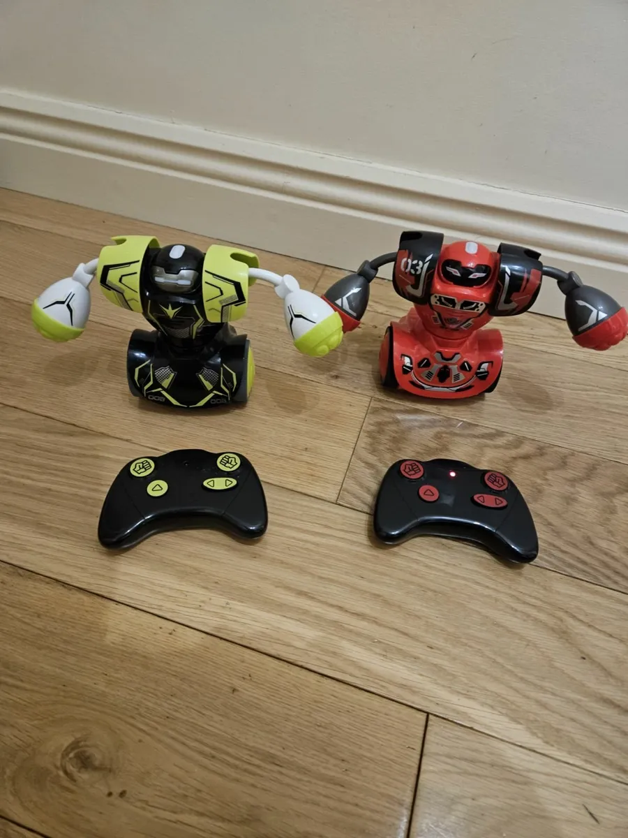 Robo Kombat Twin Pack