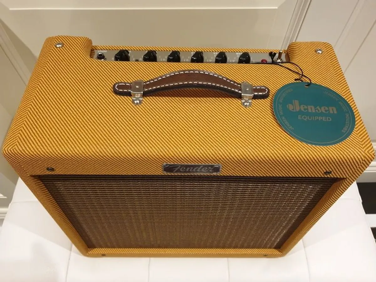 Fender Blues Junior III Lacquered Tweed (As New) - Image 4