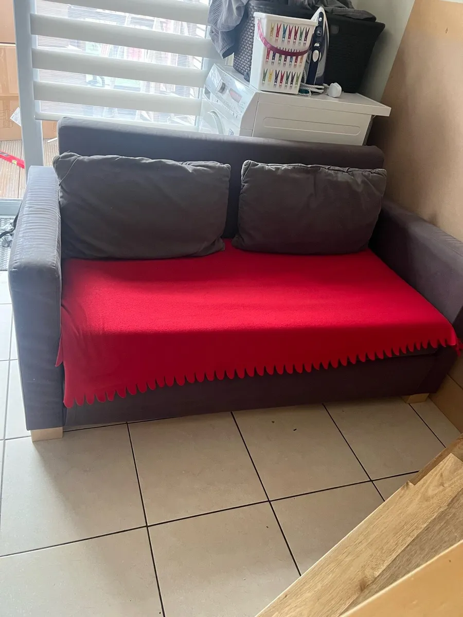 2 seater couch - Image 3