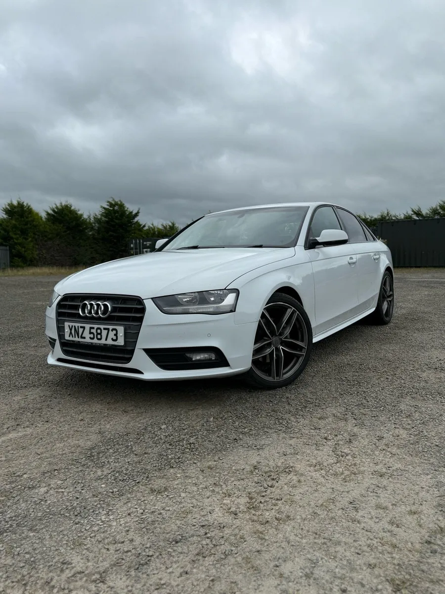 AUDI A4 SE TECHNIK 2.0 TDI - Image 2