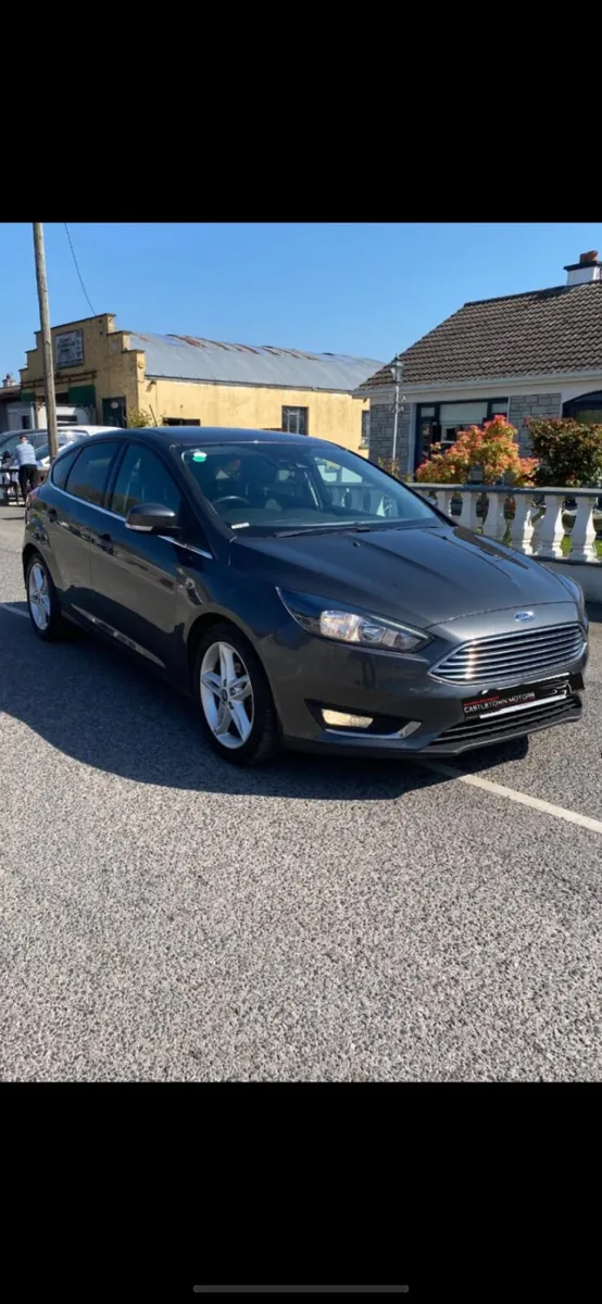 Ford Focus 2017 - Image 2