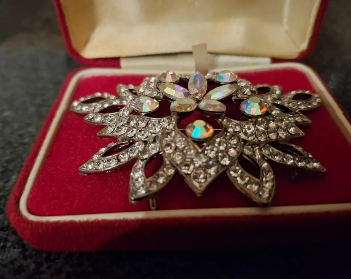 Beautiful Vintage brooch. - Image 2