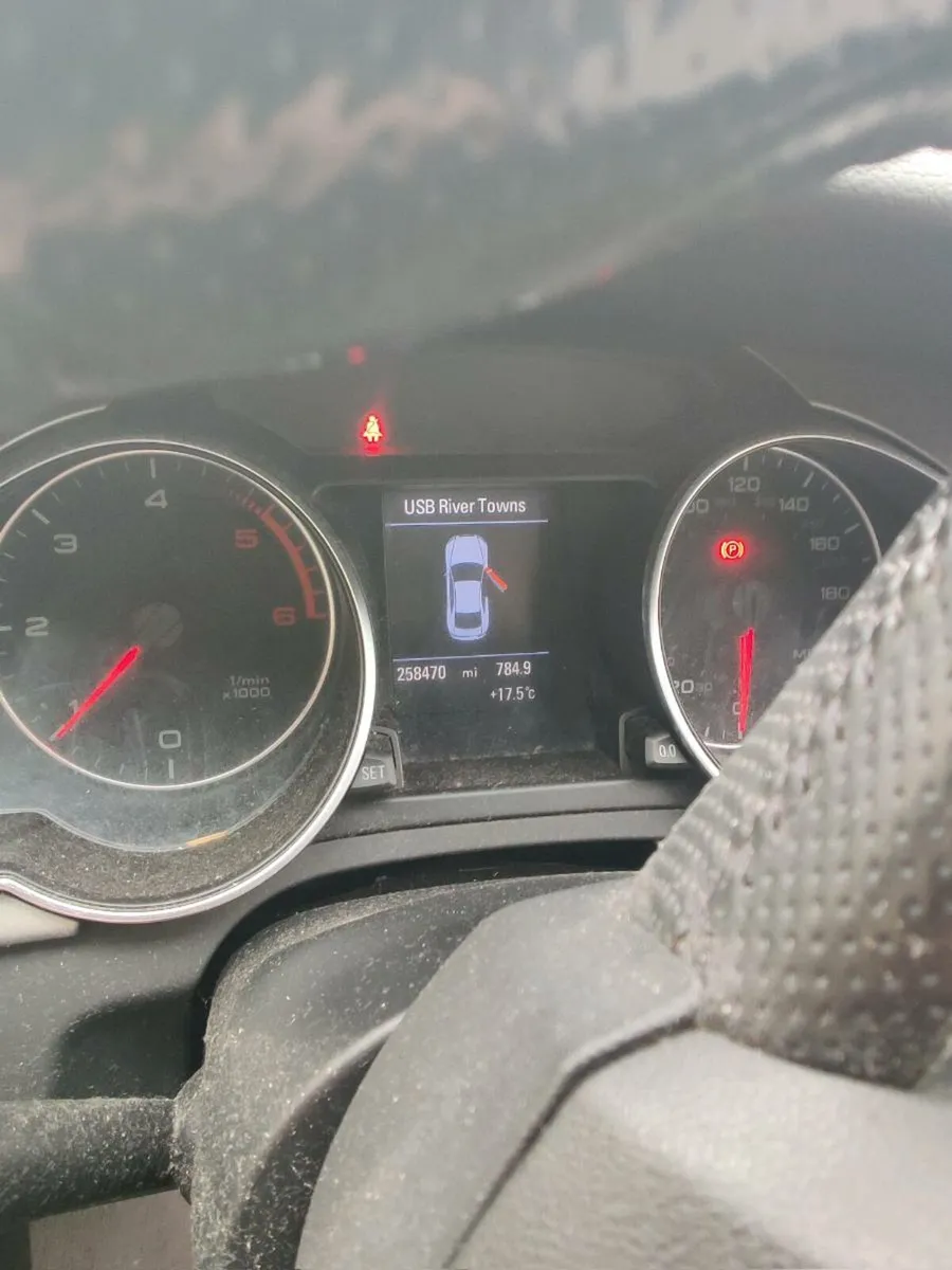 Audi A5 2.0 TDI 3DR - Image 4