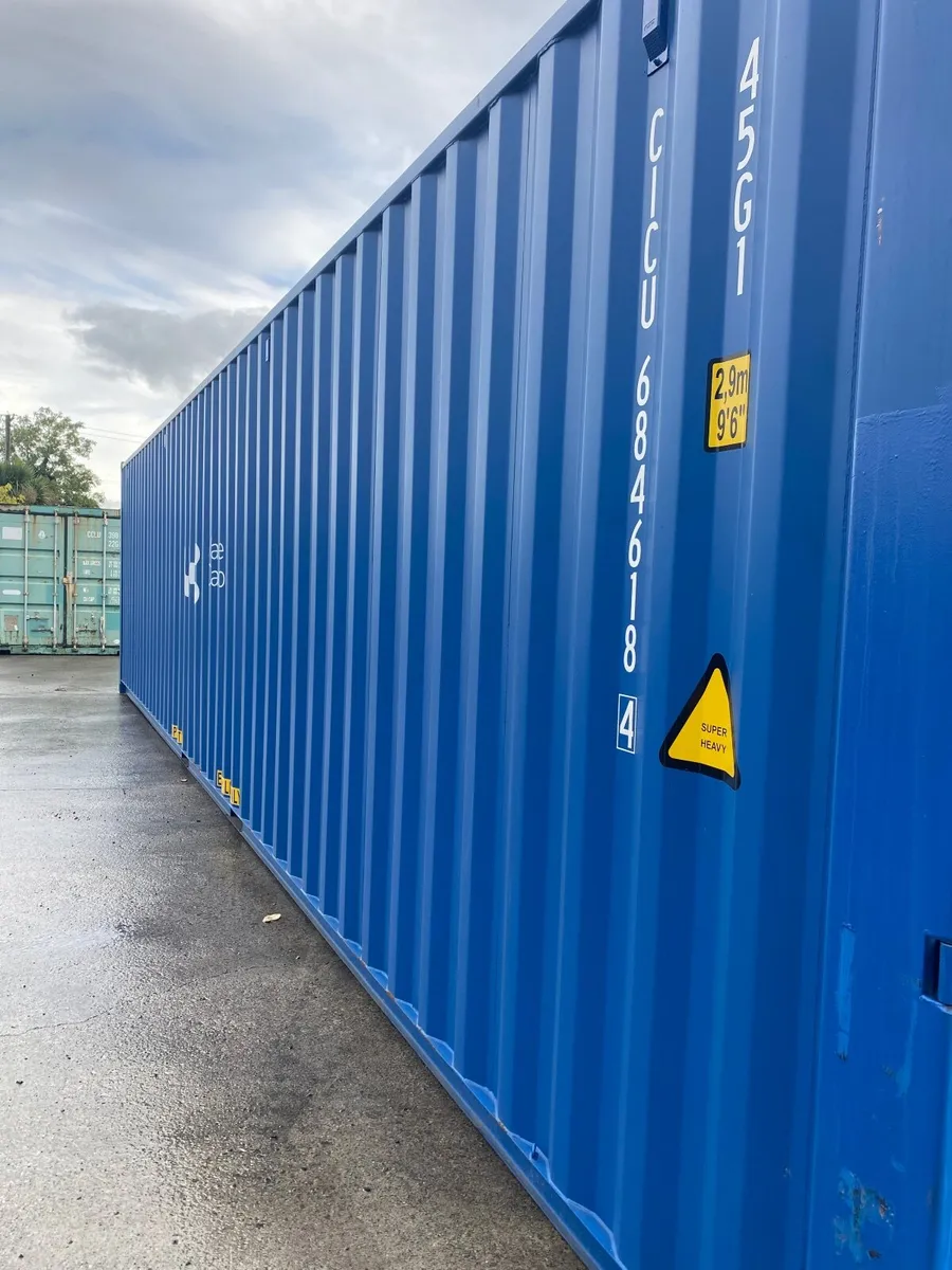 Shipping containers - Image 1