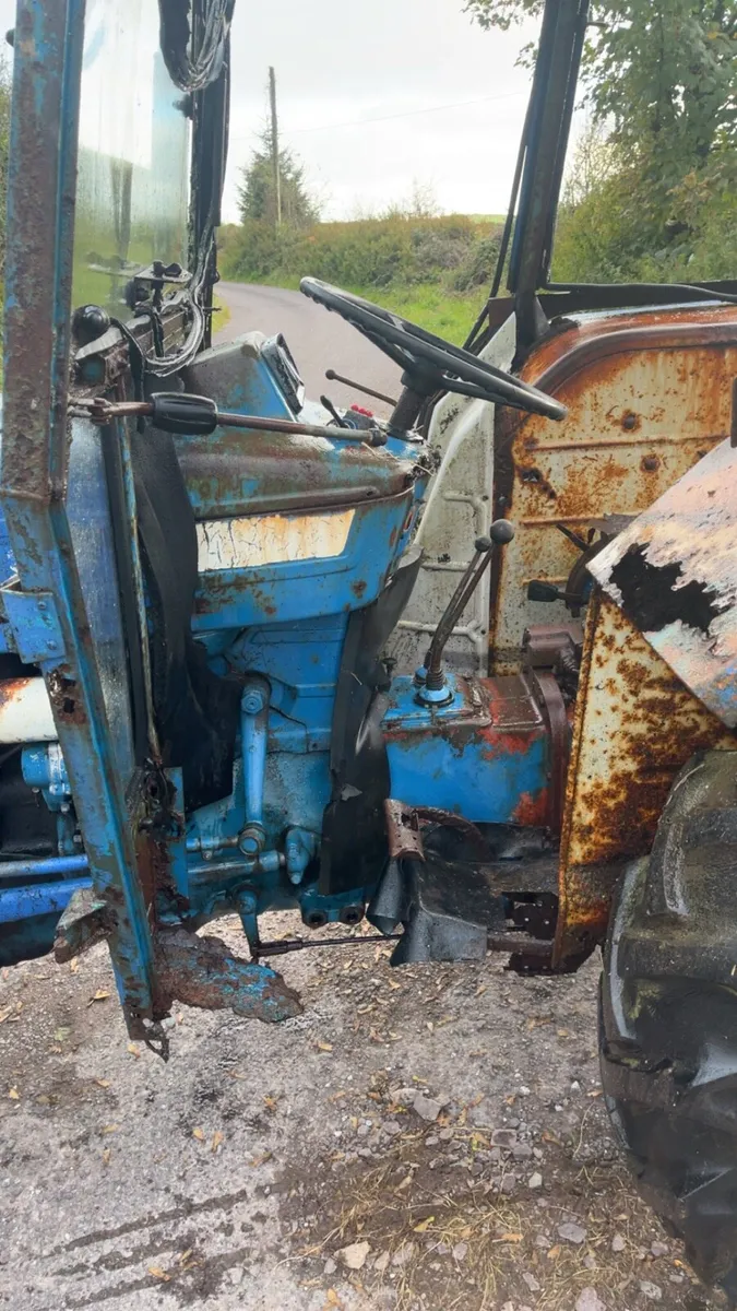 Ford 3600 - Image 4