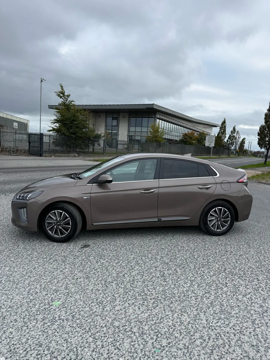 HYUNDAI IONIQ NCT06/2027 - Image 3