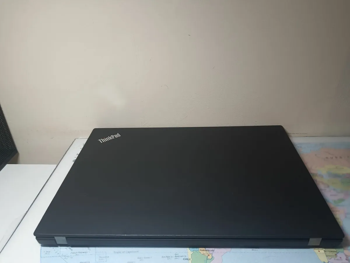 Lenovo ThinkPad T490 i5 8th gen 16/256GB SSD Lapto - Image 2