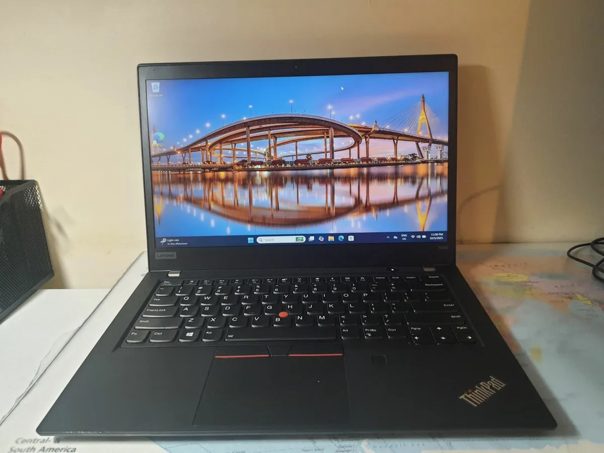 Lenovo ThinkPad T490 i5 8th gen 16/256GB SSD Lapto - Image 1