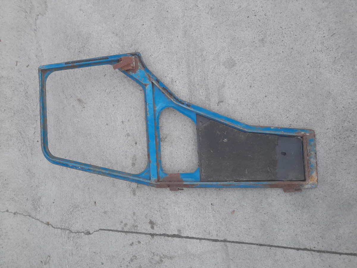 Ford Door - Image 4