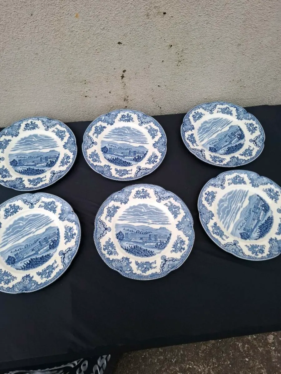 6 ceramic blue sides plates postage possible - Image 2