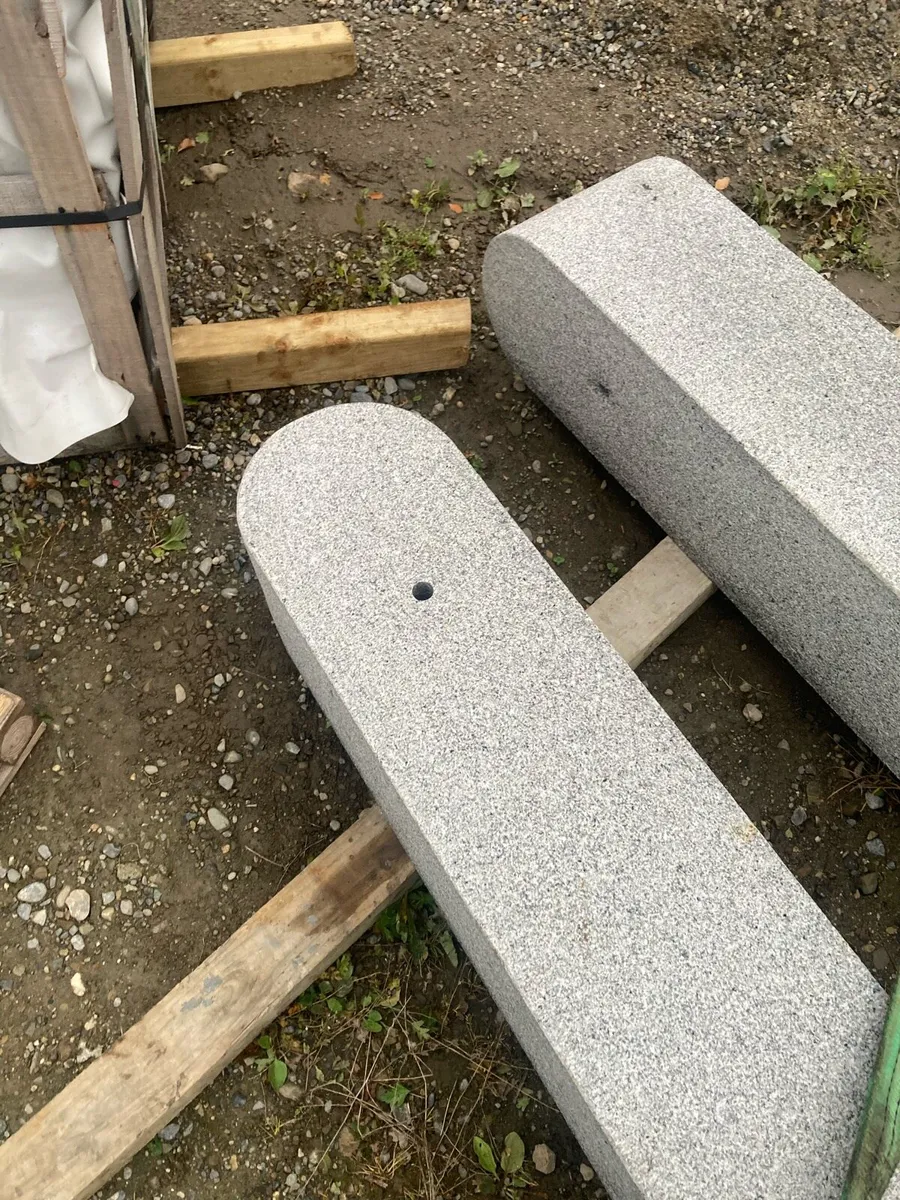 Granite piers - Image 2