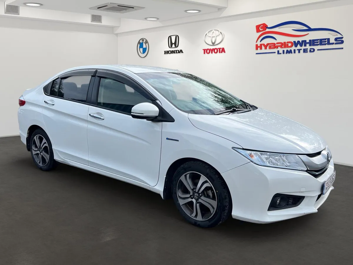 Honda Grace 2016 Ex (Top Spec Model) - Image 2
