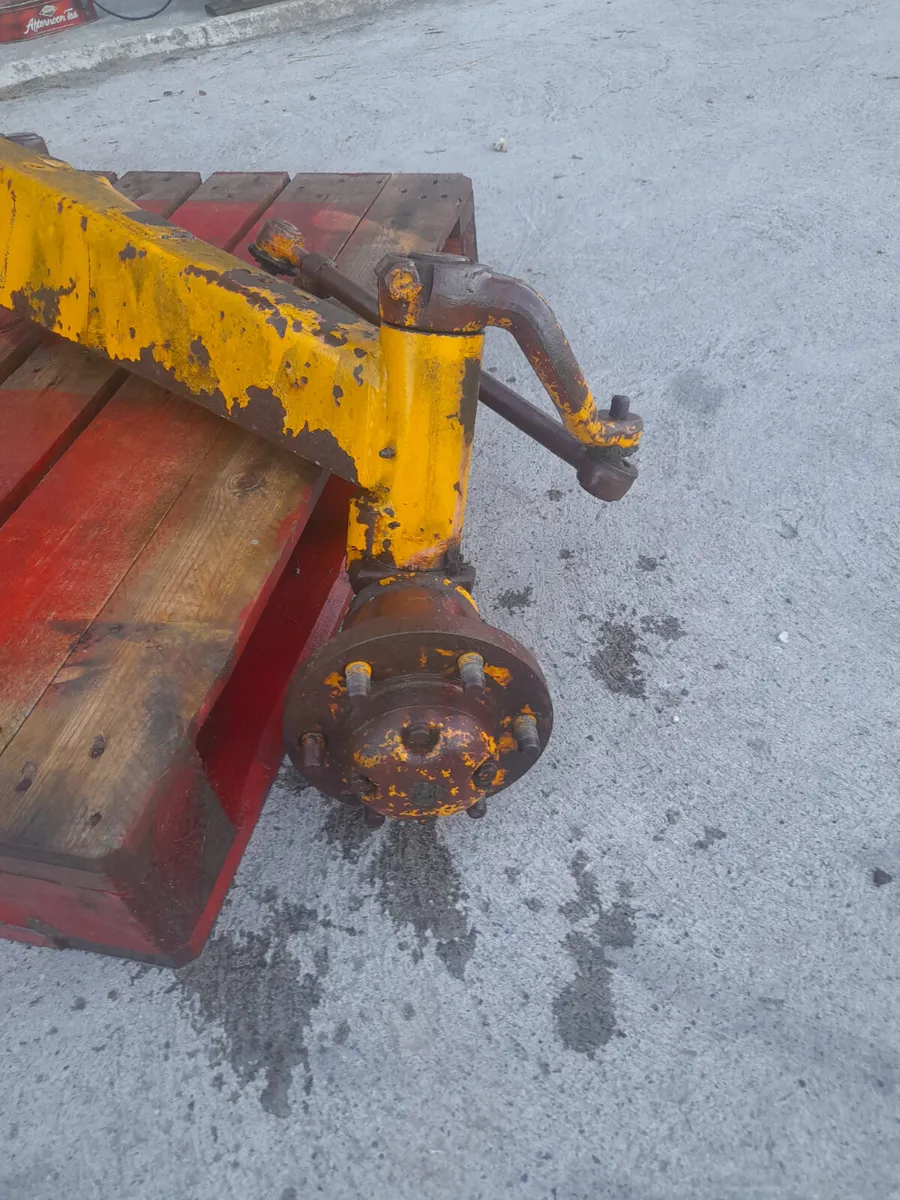 Massey Ferguson front axle - Image 2