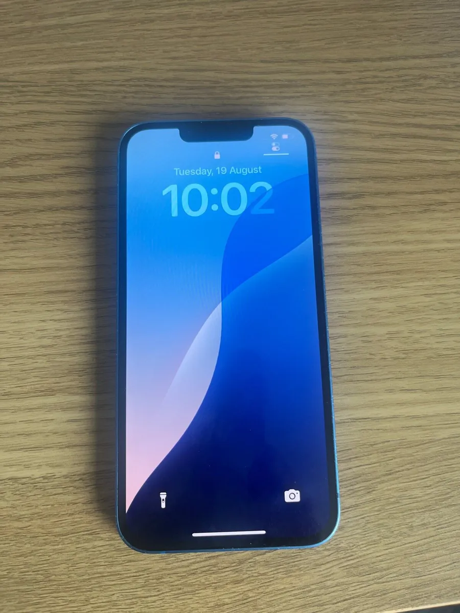 iPhone 13 - Image 1