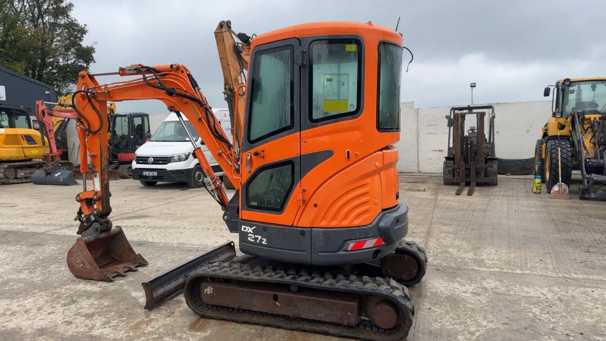 Doosan DX27 - Image 2