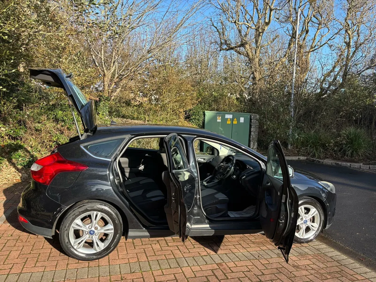 2011 Ford Focus Zetec 1.6 TDCi-136xxx Miles. - Image 3