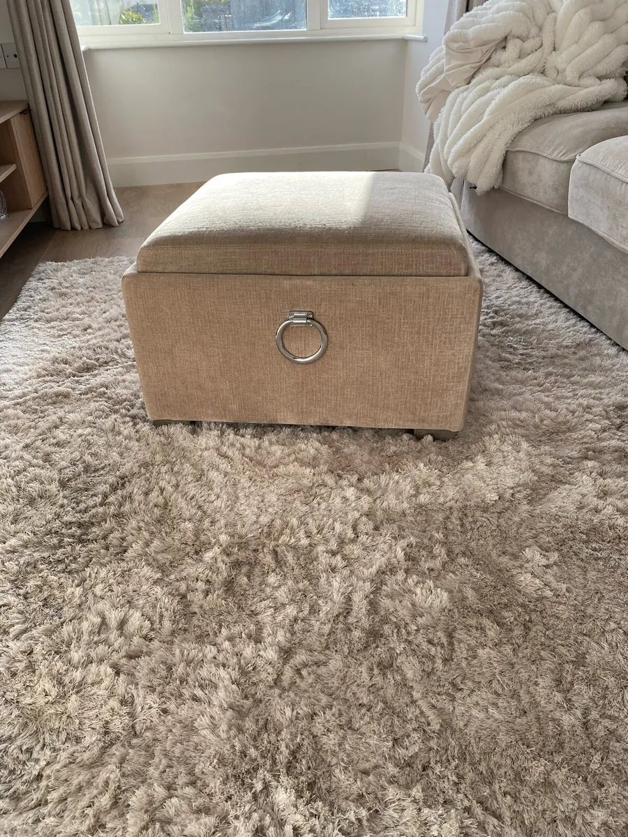 Pouffe/ coffee table - Image 1