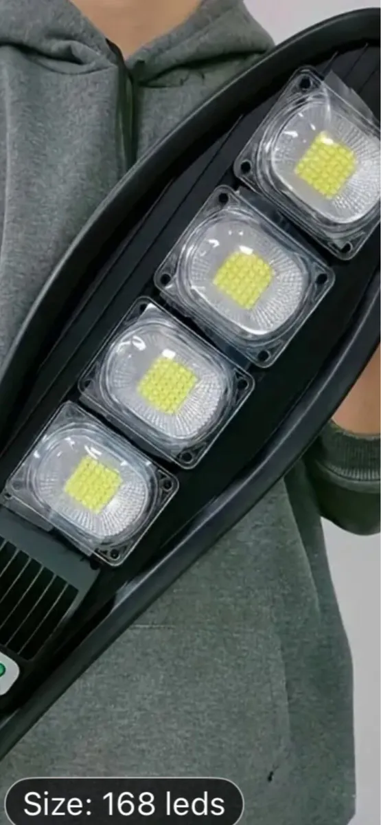 FARM SOLAR  LIGHT - Image 1