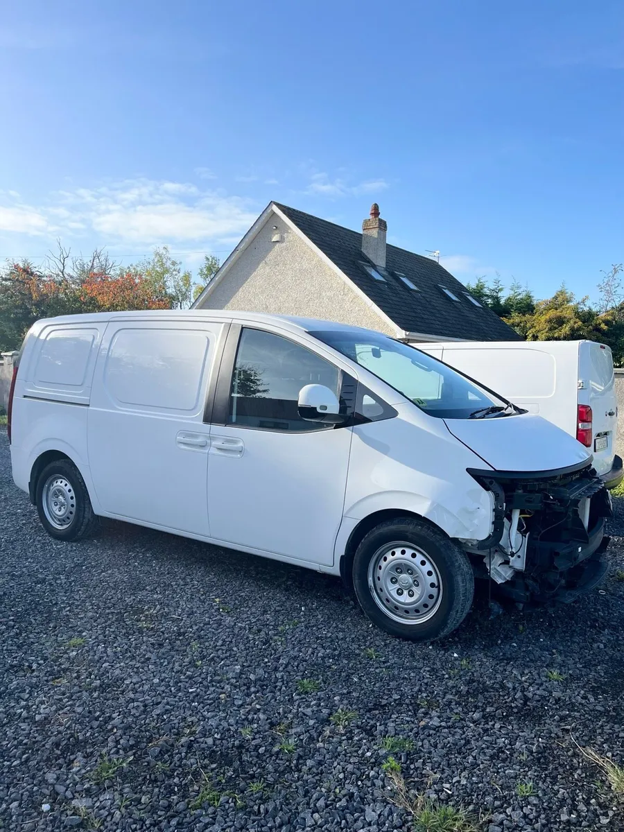 231 Staria - No Vat - Image 1