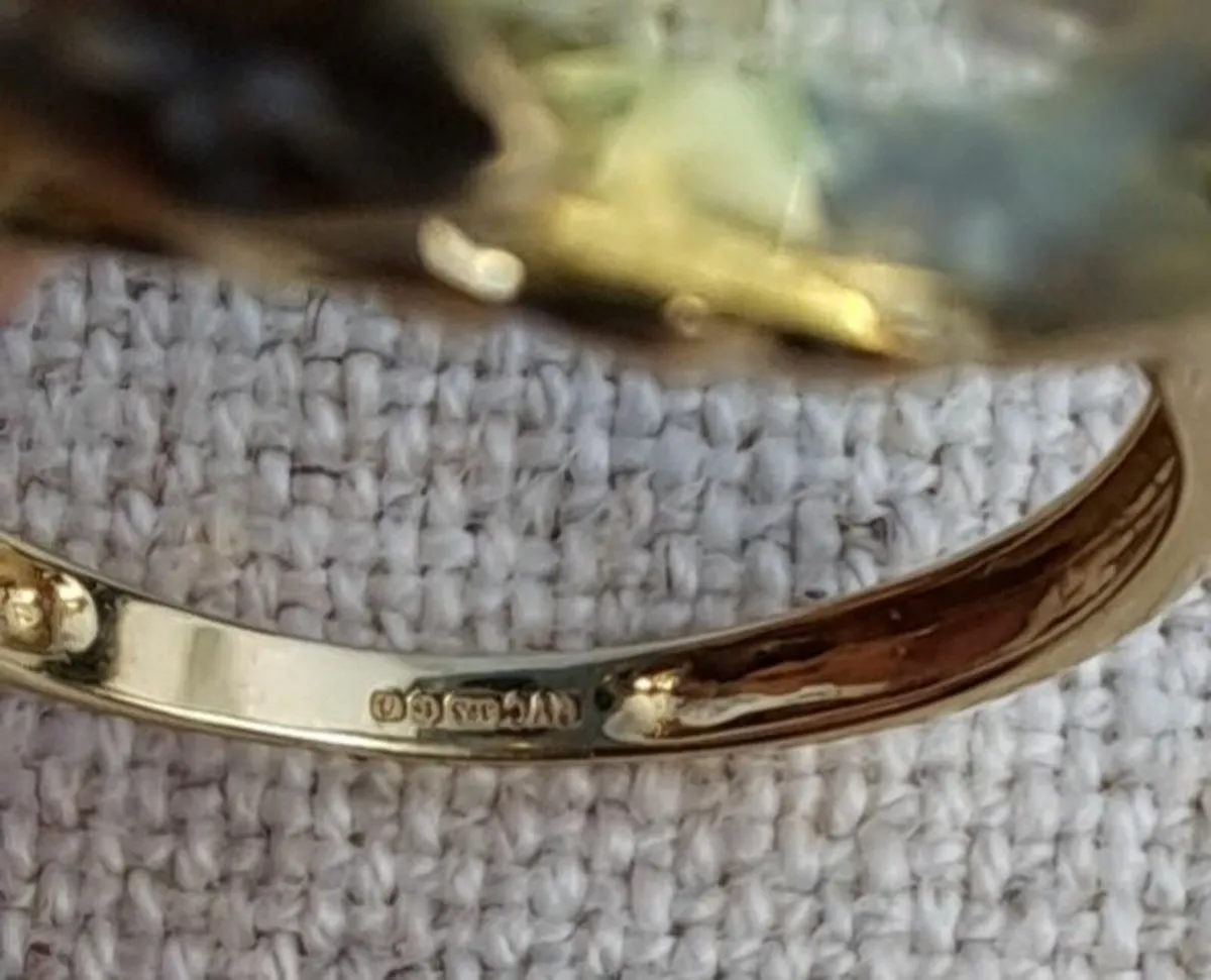 9ct Gold Ring, 3.1gr - Image 2