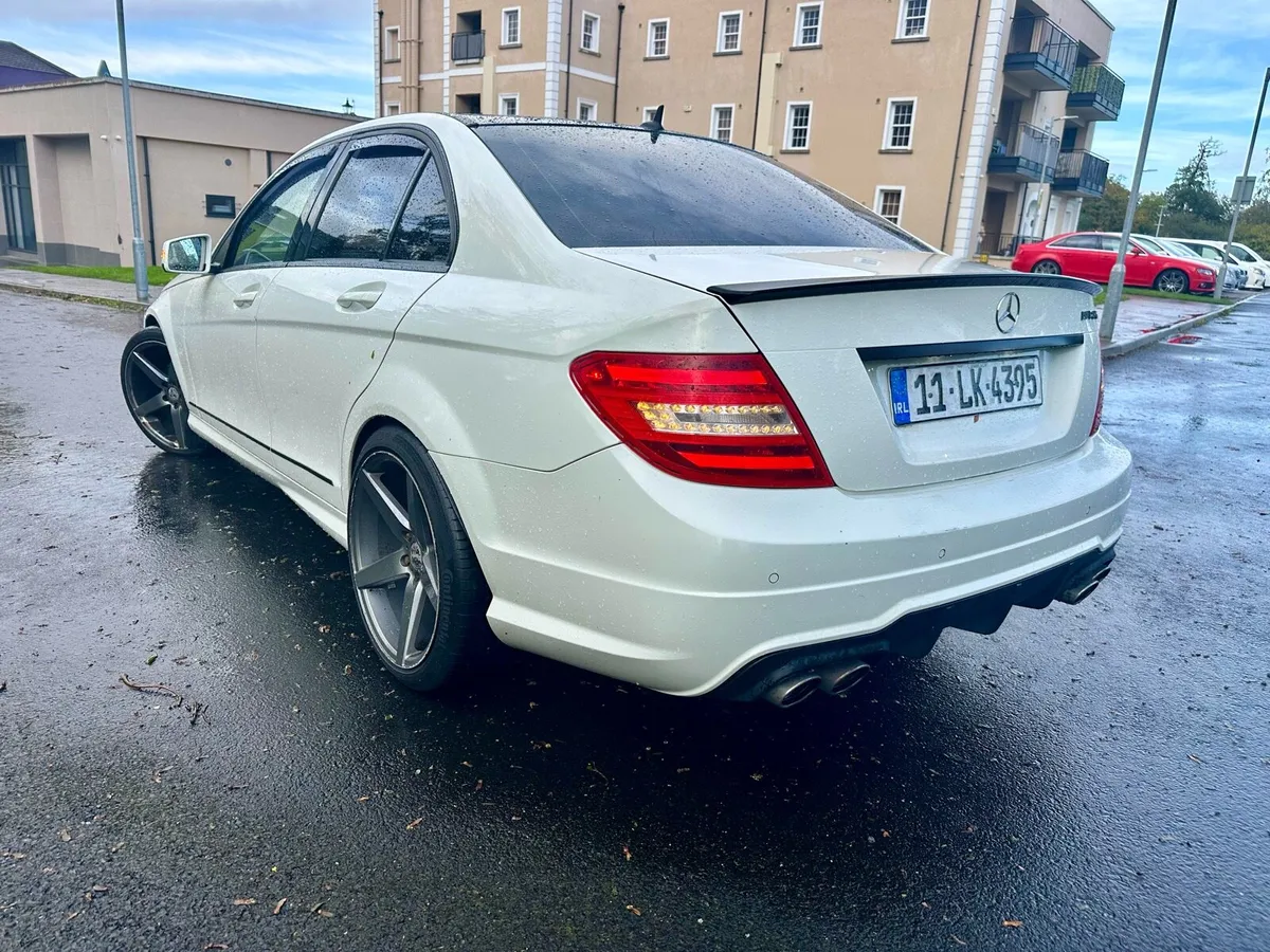 Mercedes C220 AMG AUTOMATIC - Image 3